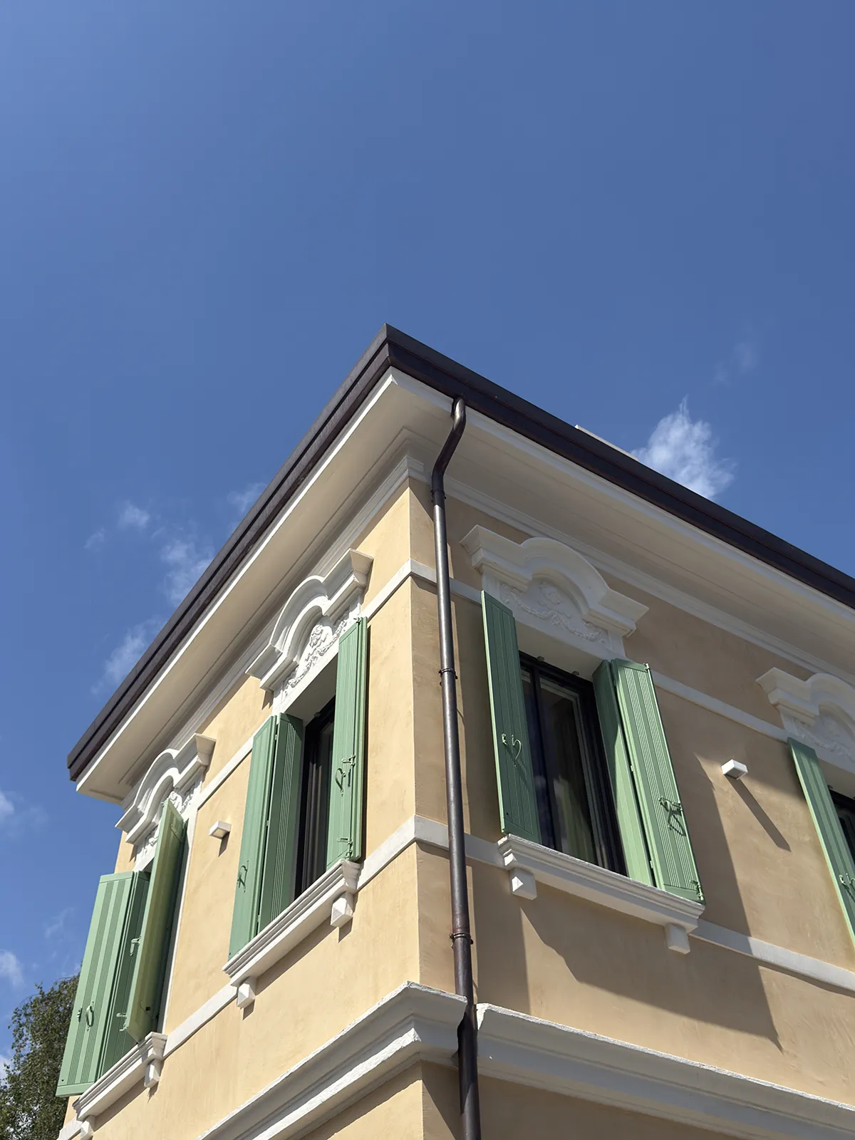 Posa di scuri in legno a Venezia, Treviso, Padova