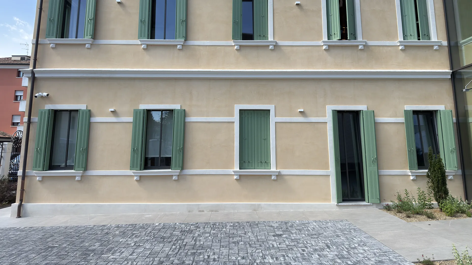 Realizzazione scuri a Venezia, Treviso, Padova